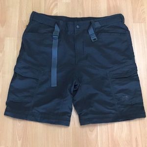 TNF men’s shorts sz L